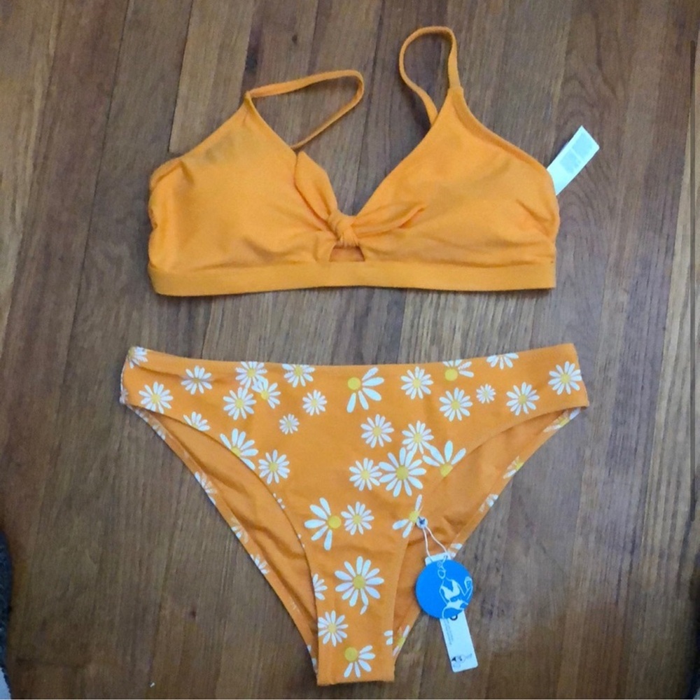 LAST CHANCE - Cupshe Bikini Orange Daisy Size L